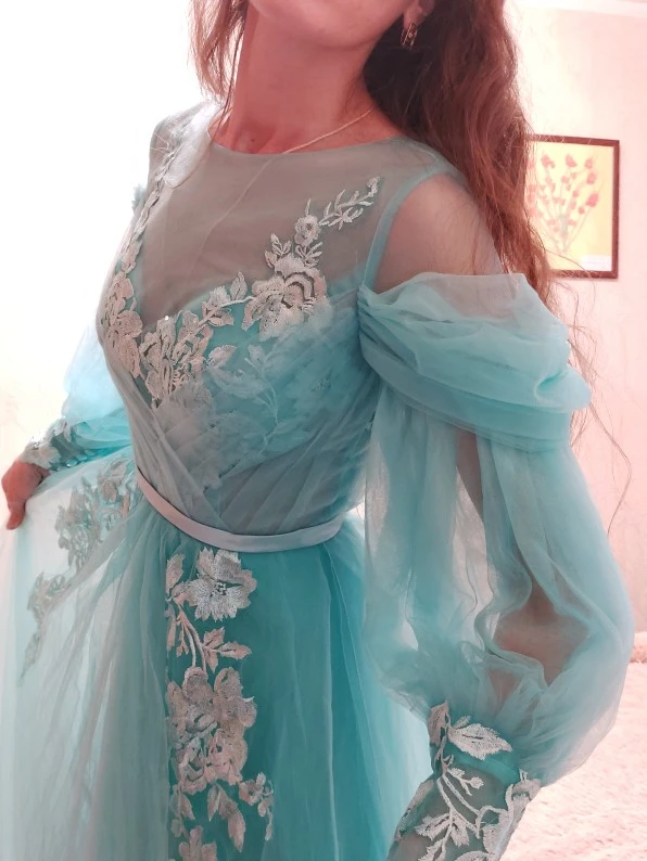 Пляжное свадебное платье трапециевидной формы с длинным рукавом и шлейфом