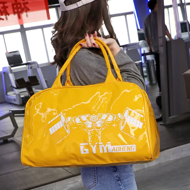 Спортивная сумка кожаная для спортзала водонепроницаемая Большая мужская