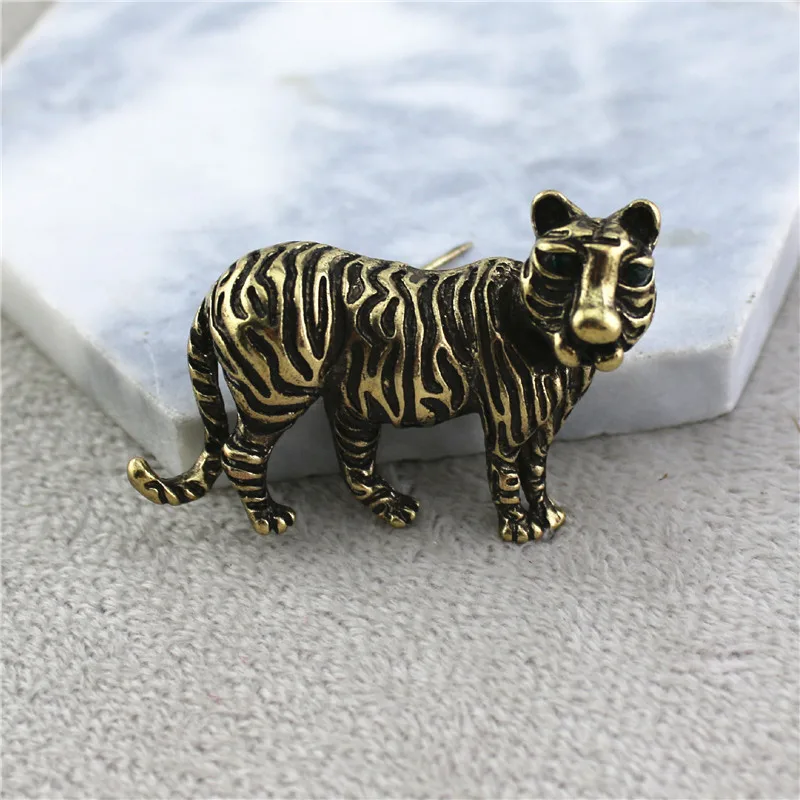 Customized new tiger brooch hipster retro corsage shirt pin decoration creative badge female | Украшения и аксессуары