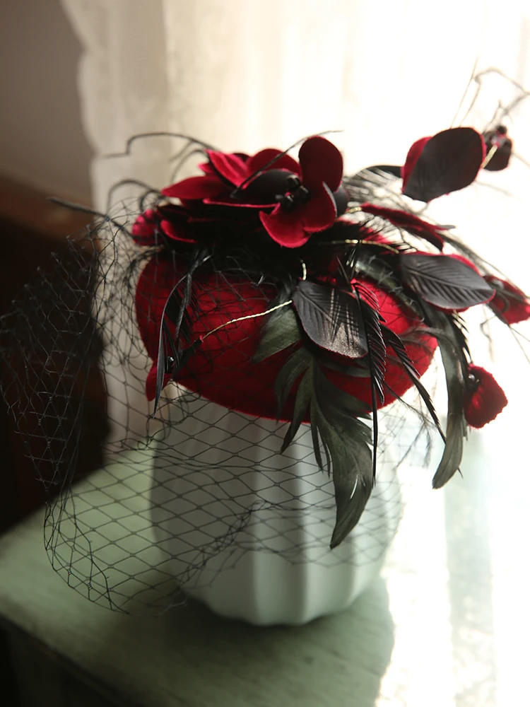 

Vitnage England Ladies Party Headwear WIne Red Black Flower Lace Veil Hair Accessories for Bride 2020 Laides Cocktail Headpiece