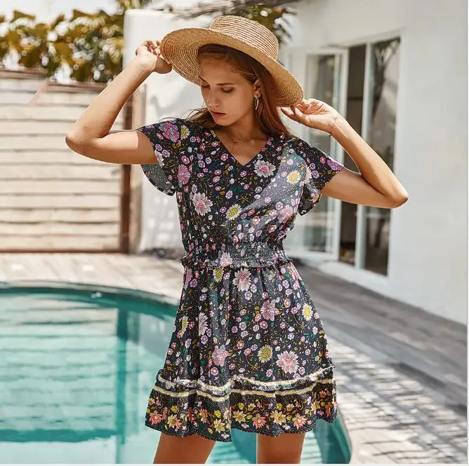 

Женское цветочное мини-платье в стиле бохо, летнее пляжное платье с коротким рукавом и V-образным вырезом, вечернее праздничное богемное пля...