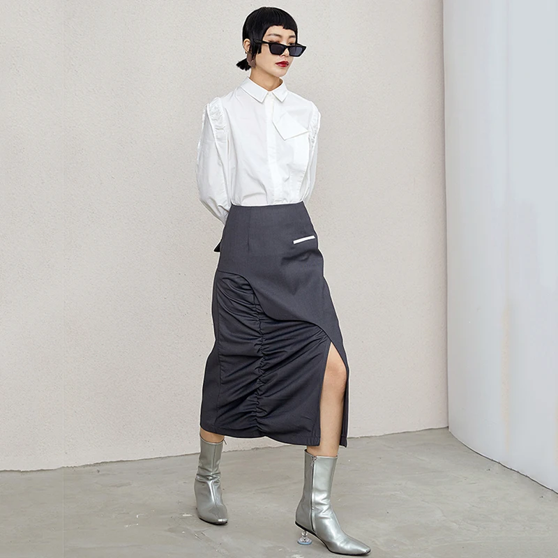 

[EAM] High Waist Dark Gray Spliced Wrinkled Irregular Lomg Half-body Skirt Women Fashion Tide New Spring Autumn 2021 1DD0302