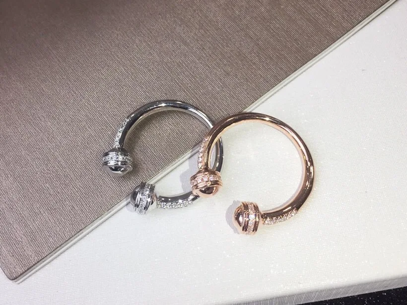 Горячая известные бренды вечерние украшения Повернуть кольцо цвета розового