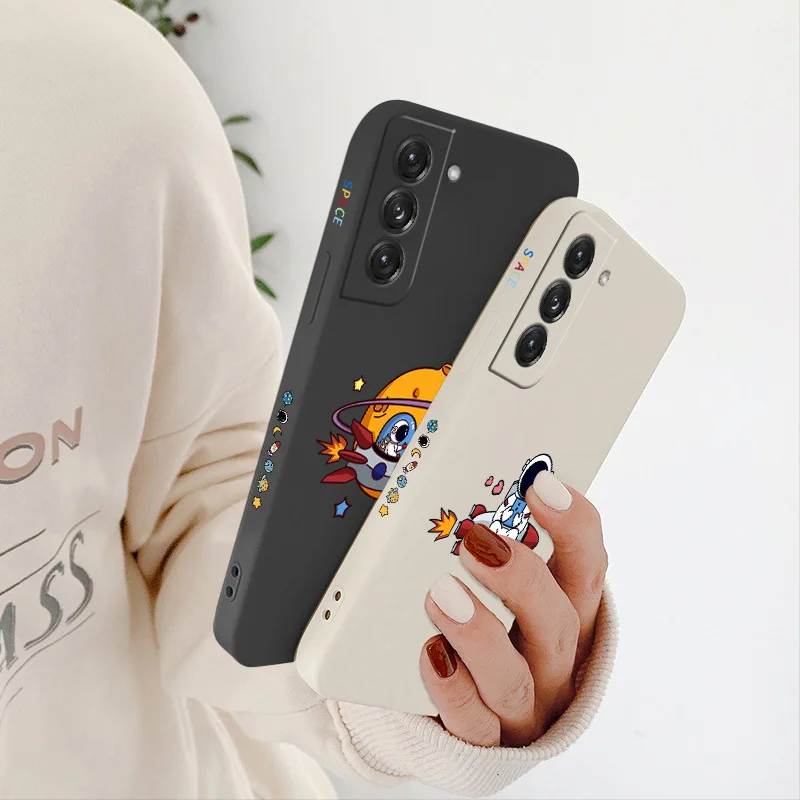 

Flying Astronaut Liquid Case For Samsung Galaxy S21 S20 FE S10 S9 Ultra Plus S10e Note 20 ultra 10 9 Plus Soft Phone Cover Case