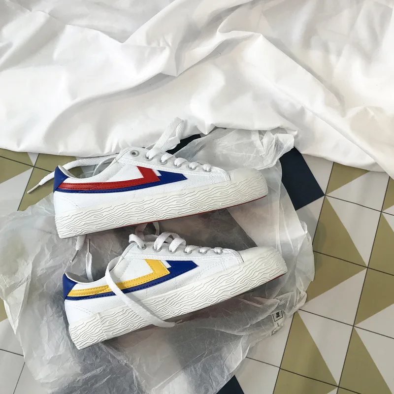 Женская Классическая шикарная парусиновая обувь в Корейском стиле Уличная