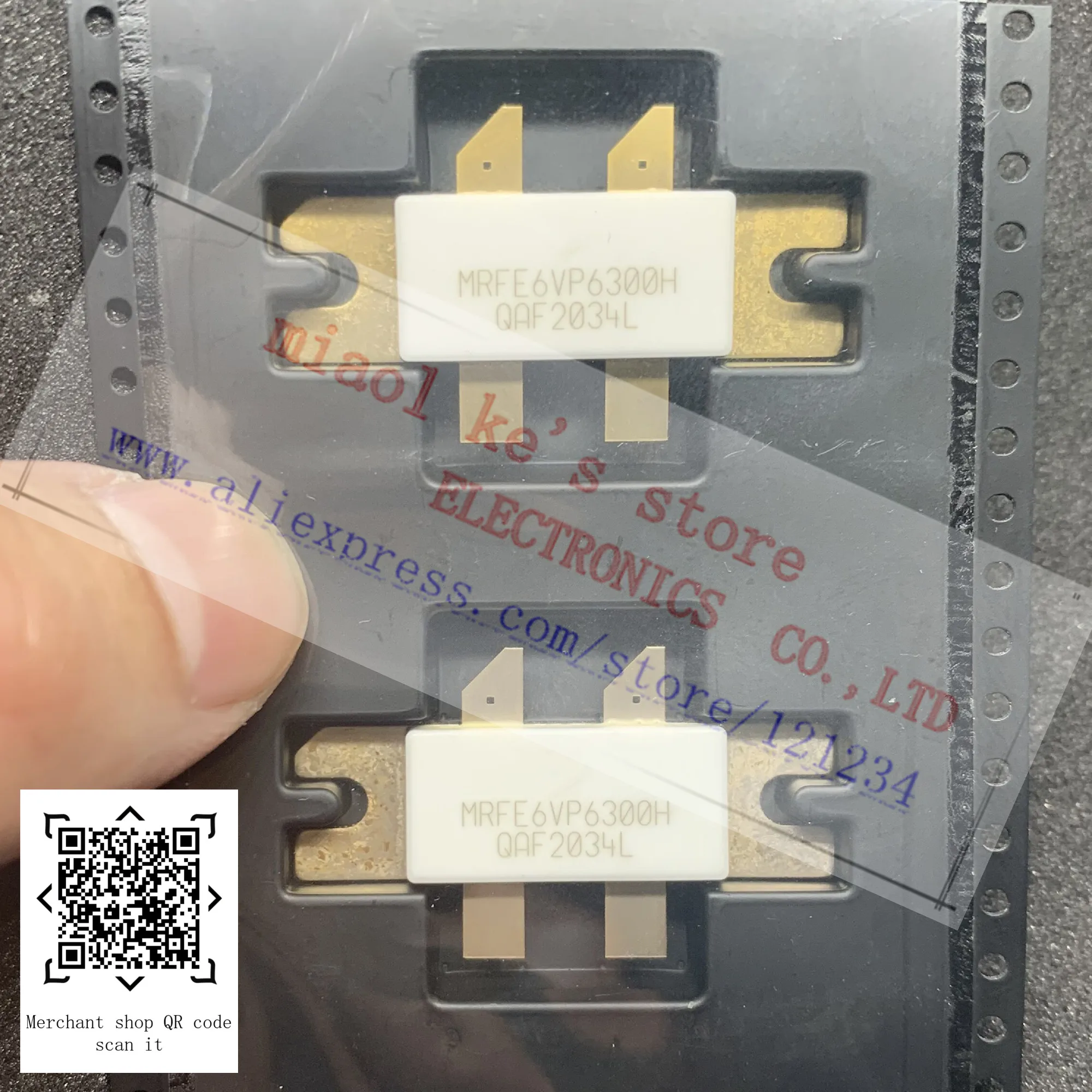 

Новинка 100%, оригинал: MRFE6VP6300H MRFE6VP6300HR3 MRFE6VP6300HR5 [FET RF 2CH 50V-130V 230MHZ 26,5 db 230MHz 300W NI780-4/CASE465M-01]