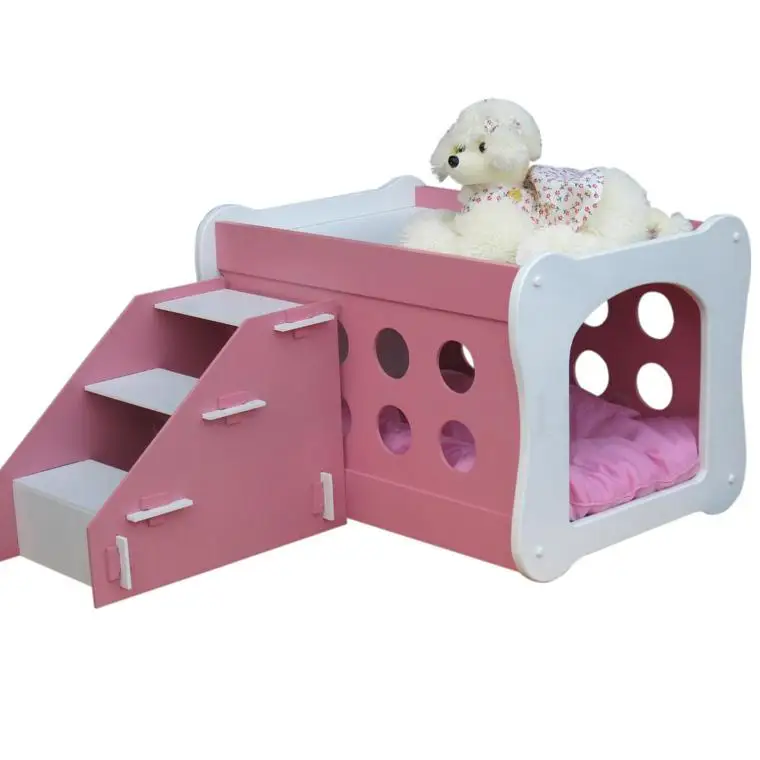 Двухэтажный дом для домашних животных с лестницей вилла деревянной краской