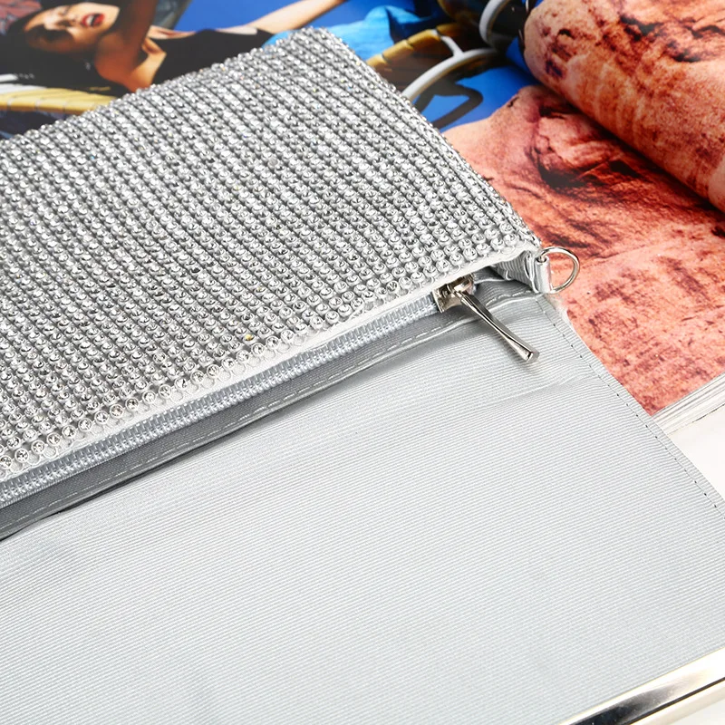 Женские вечерние сумочки Серебристые/Золотые стразы мягкие для телефона