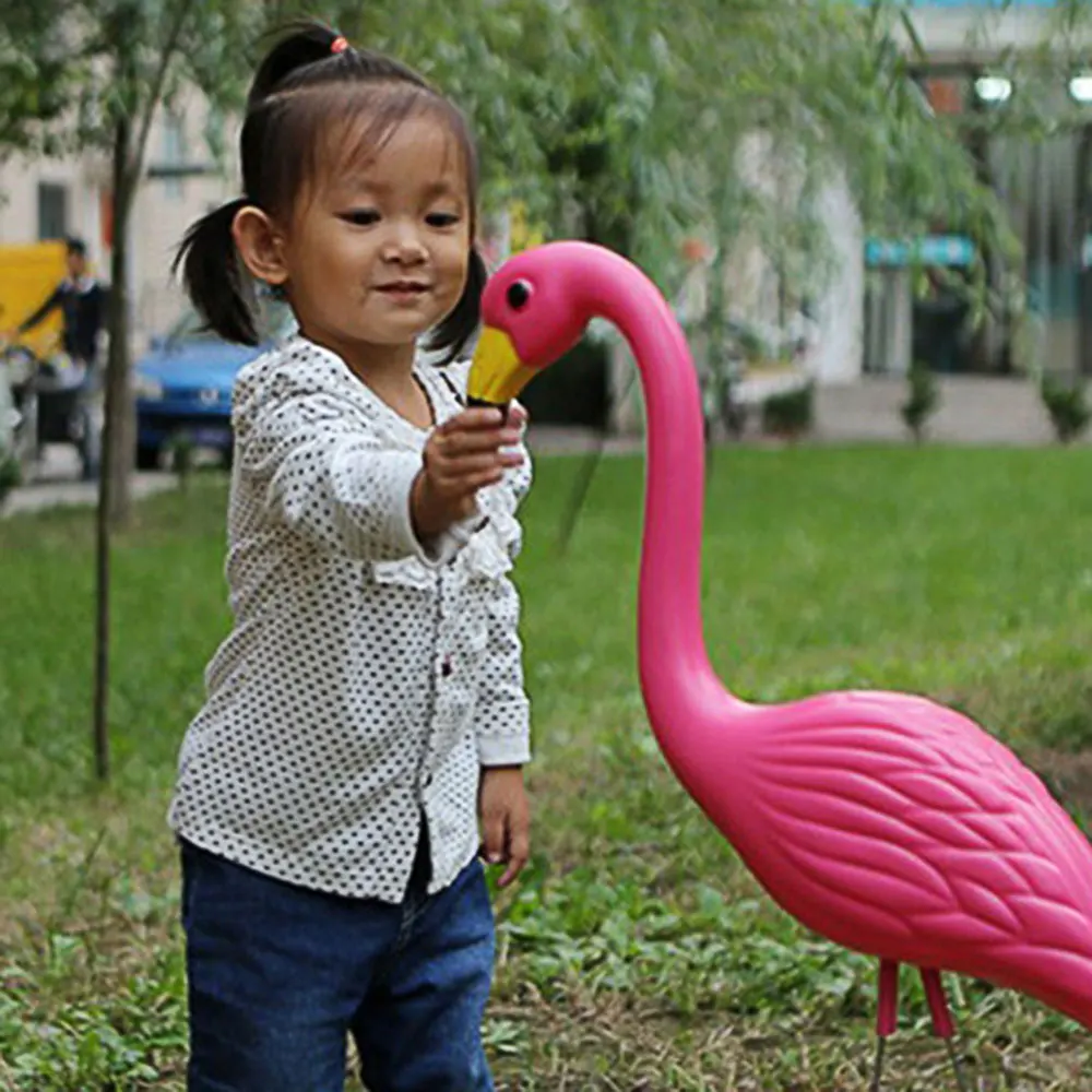 Искусственное украшение в виде фламинго для газона пластиковое красивое садовые
