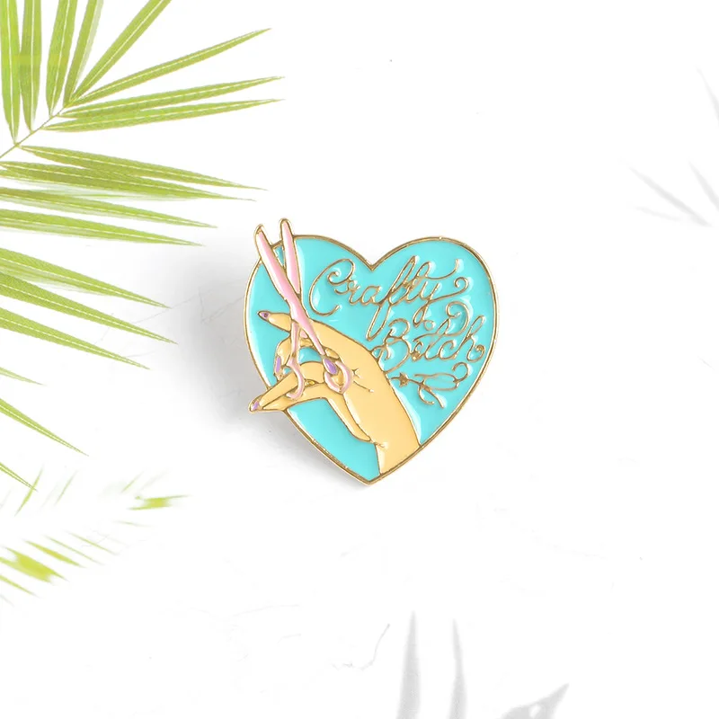 Personality Crafty Bch Enamel Pins Heart Shape Brooches Shirt Backpack Pink Scissors Button Badge Jewelry Gift for Friends | Украшения и