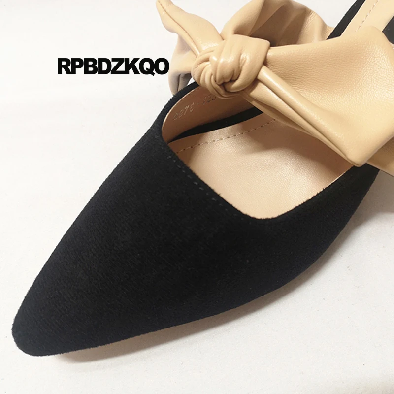 Женские замшевые шлепанцы черные сандалии без задника с острым носком бантом