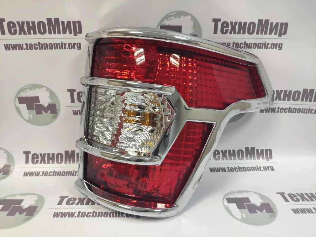 Накладка заднего фонаря УАЗ Патриот 3163 Хром с 2015г. | Автомобили и мотоциклы