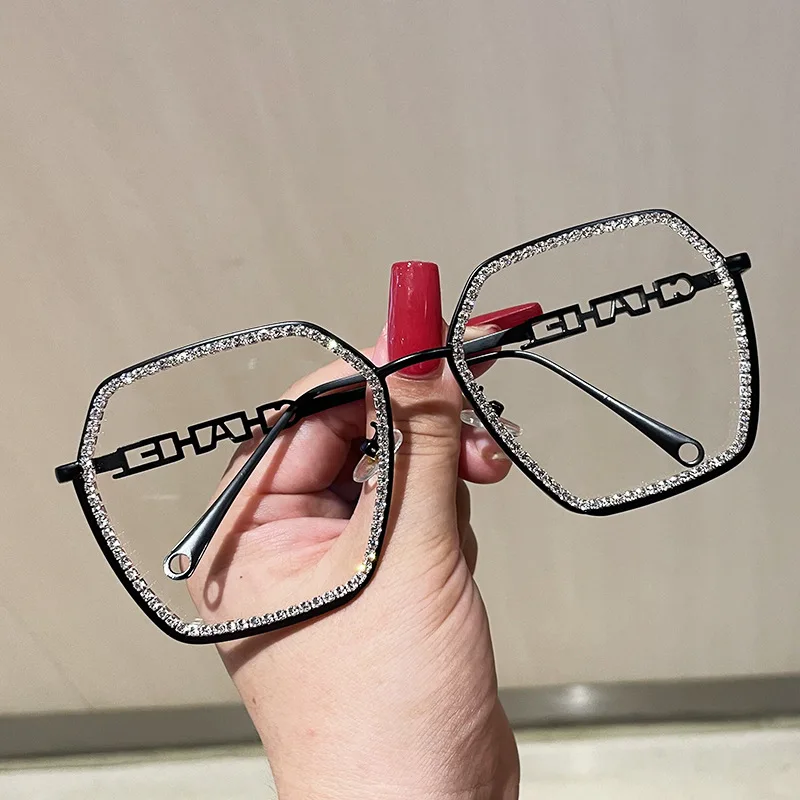 

Fashion Transparent Square Sunglasses Metal Frame Women Overize Glasses Men Eyeglasses Frame Nerd Plain Glasses Clear Shades
