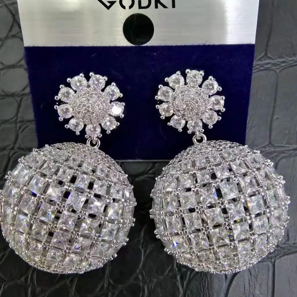 Женские серьги-подвески с фианитами в Африканском и индийском стиле