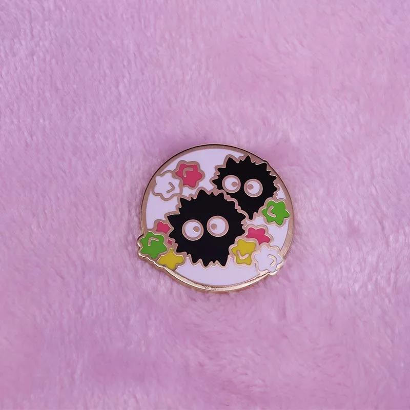 Эмалированная булавка Soot Sprite studio ghilii|Броши| |