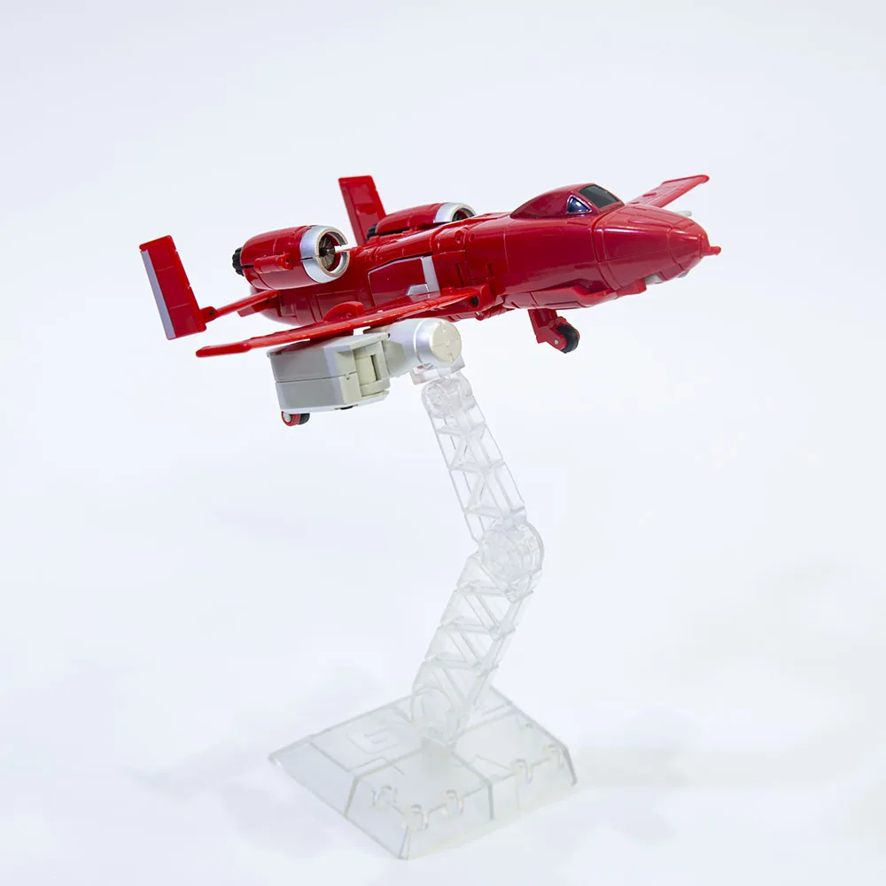 Новая игрушка робот-трансформер DX9 D11 Рихтгофен МП Powerglide фигурку в наличии |