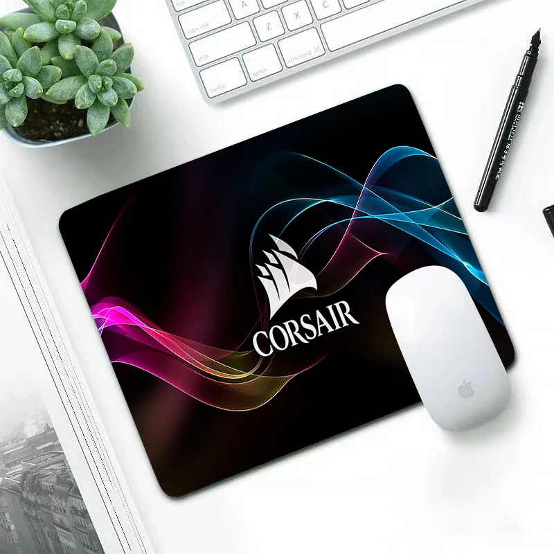 

Corsair Luxury New Arrivals lovely wear-resisting small 29x25cm office leisure edge anti slip washable laptop game mouse pad