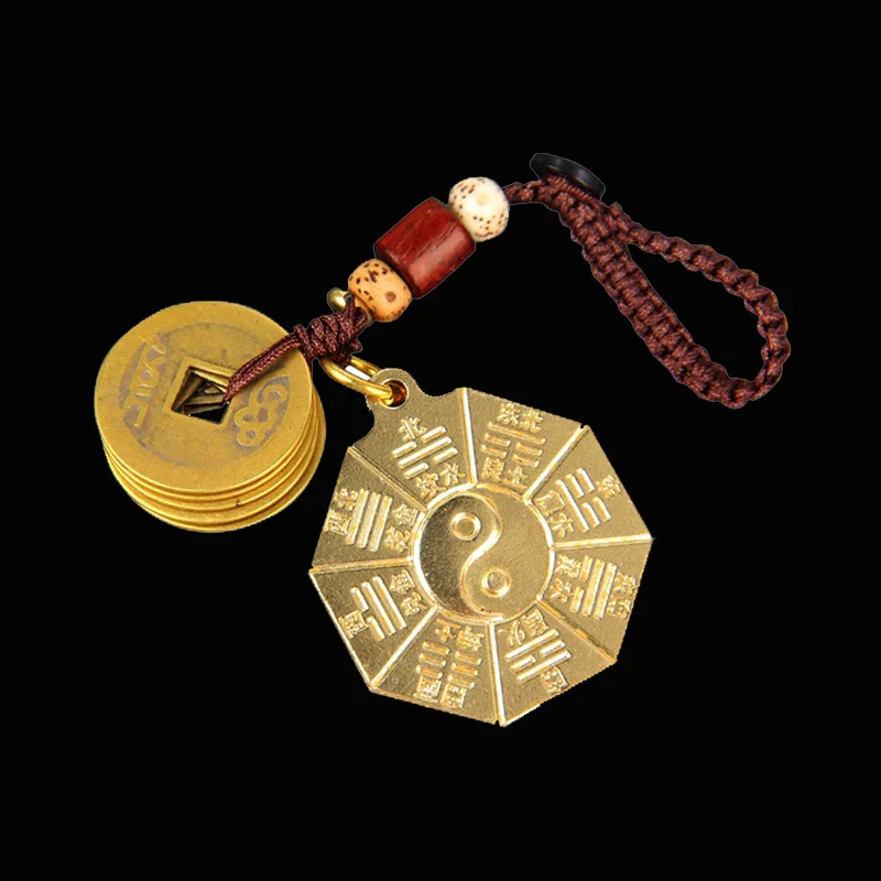 

Small brass mirror key chain, carry it with you Small copper Bagua mirror Town house ward off evil spirits Recruit wealth