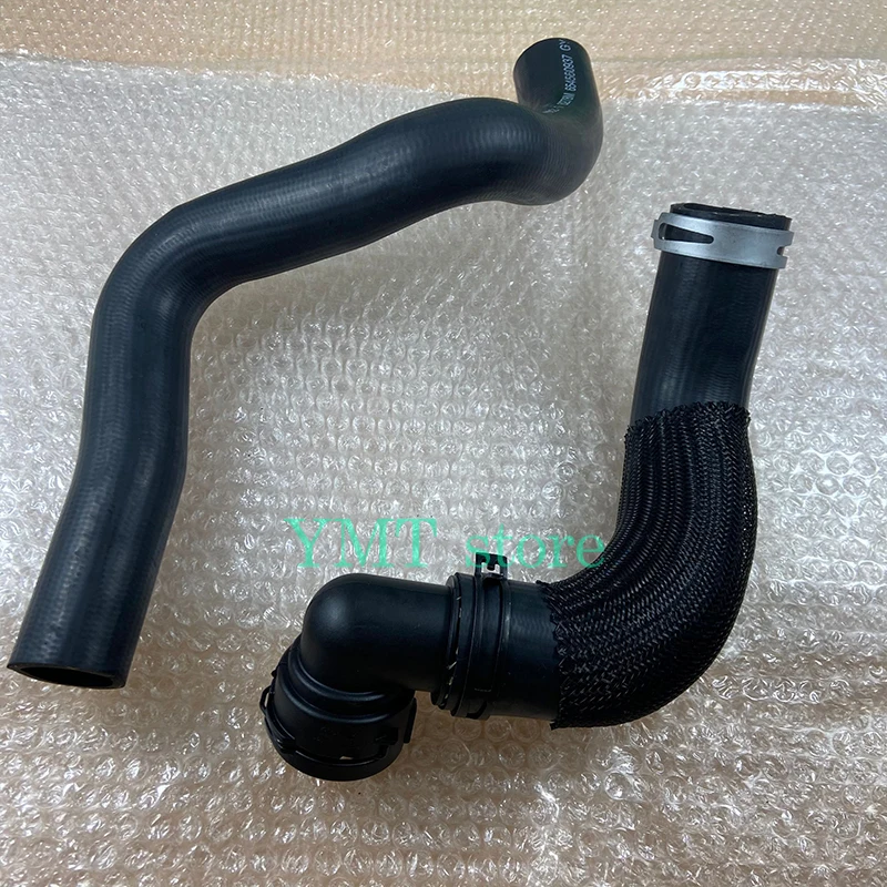 Один комплект впускного шланга охлаждающей жидкости двигателя и выпускного №: