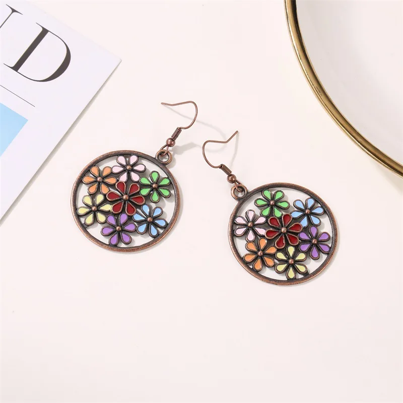 Длинные Винтажные серьги полые цветные с цветами для подиума темперамент