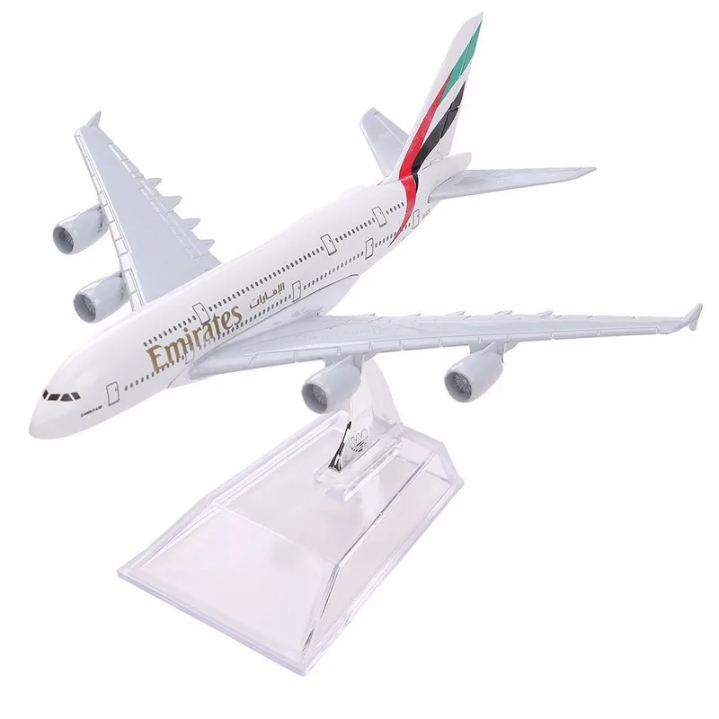 Модель самолета A380 авиакомпании из металлического сплава авиамодели в