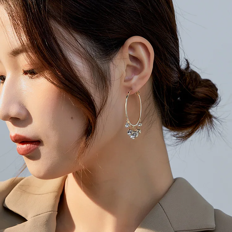 

Temperament crystal big circle earrings sexy ladies fashion shiny earrings girl party big circle earrings jewelry gift