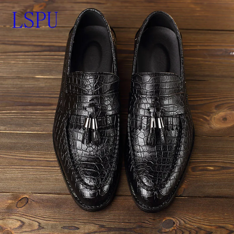 

2019 Men Casual shoes breathable Leather Loafers Office Shoes For Men Driving Moccasins Comfortable Slip on Fashion Shoes