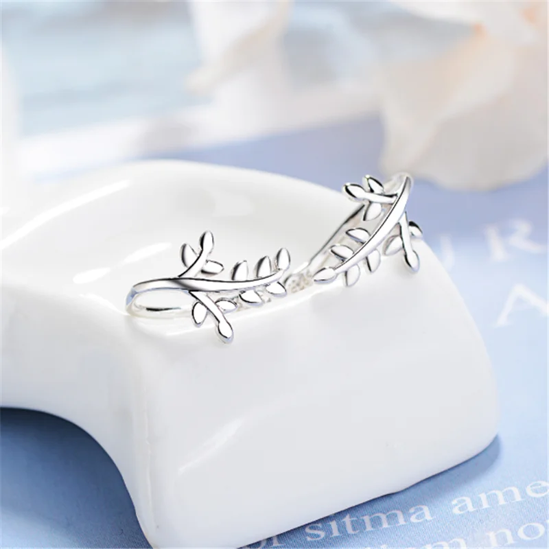 Маленькие и свежие милые индивидуальные простые серьги в Корейском стиле с