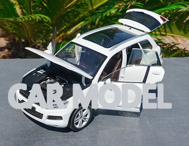 1:18 scale Alloy Toy Vehicles VW GTA TSI Touareg SUV Car Model Of Children's Toy Cars Original Authorized Authentic Kids Toys