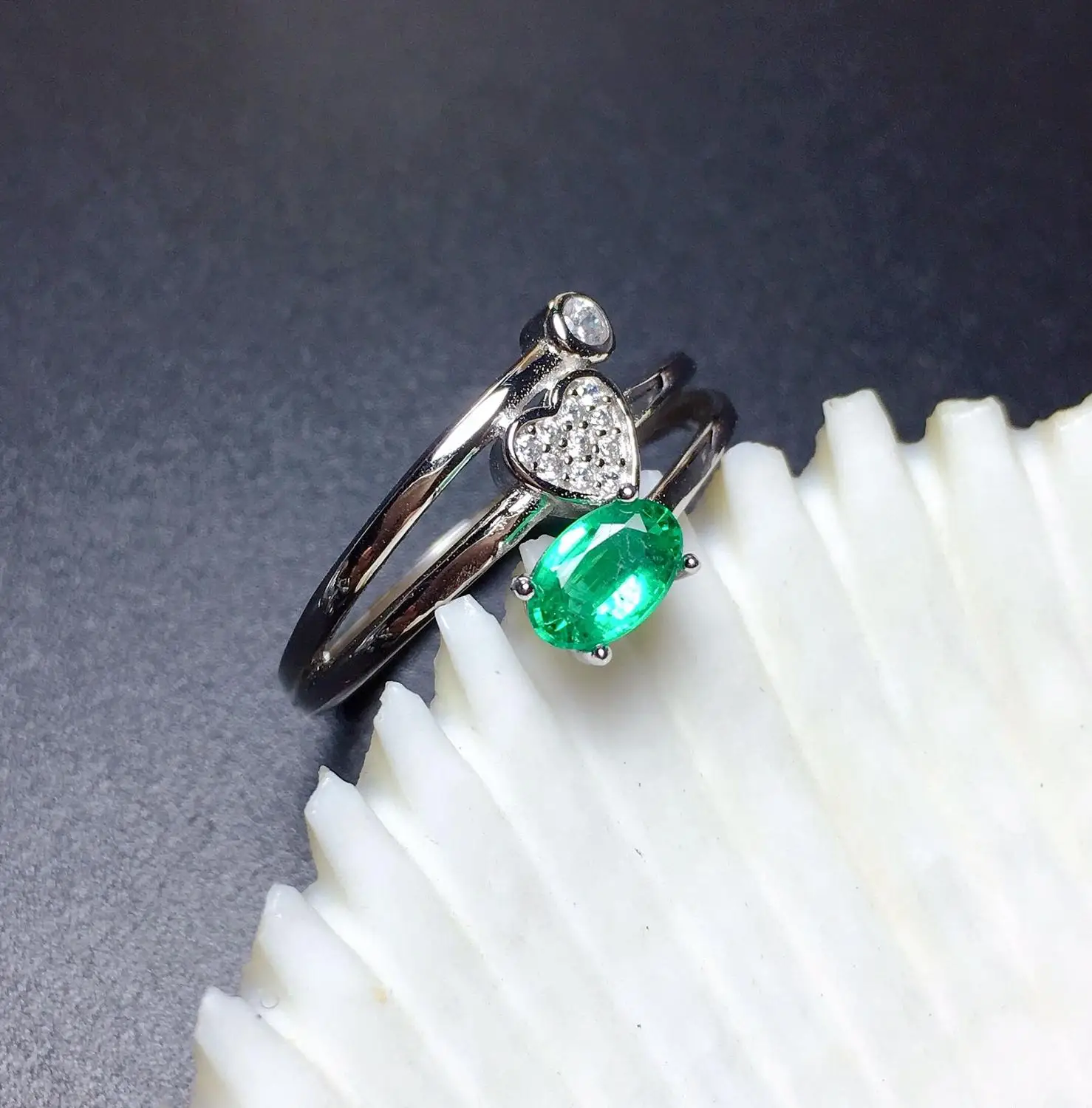 

SHILOVEM 925 sterling silver real Natural Emerald rings classic fine Jewelry women wedding gift new plant 4*6mm mj0406844agml