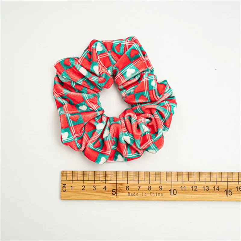 Резинка для волос женская бархатная с сердечками на Рождество |