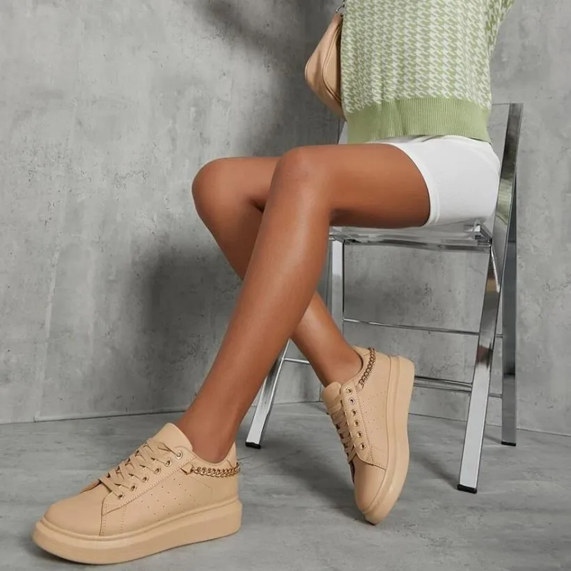 

Sports Shoes Women Shoes Flat Shoes Metal Chain Polyurethane Round Shape Solid Color Antislip and Waterproof Bandage Casualshoes