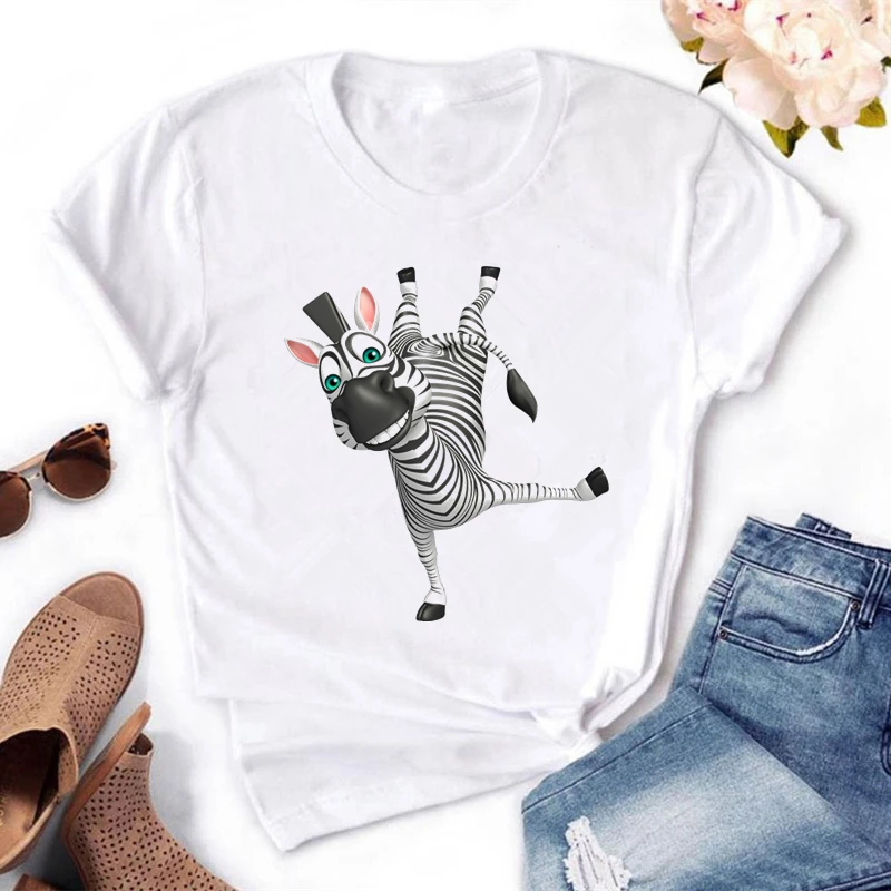 Стильная футболка с изображением персонажей видеоигр зебровым принтом для