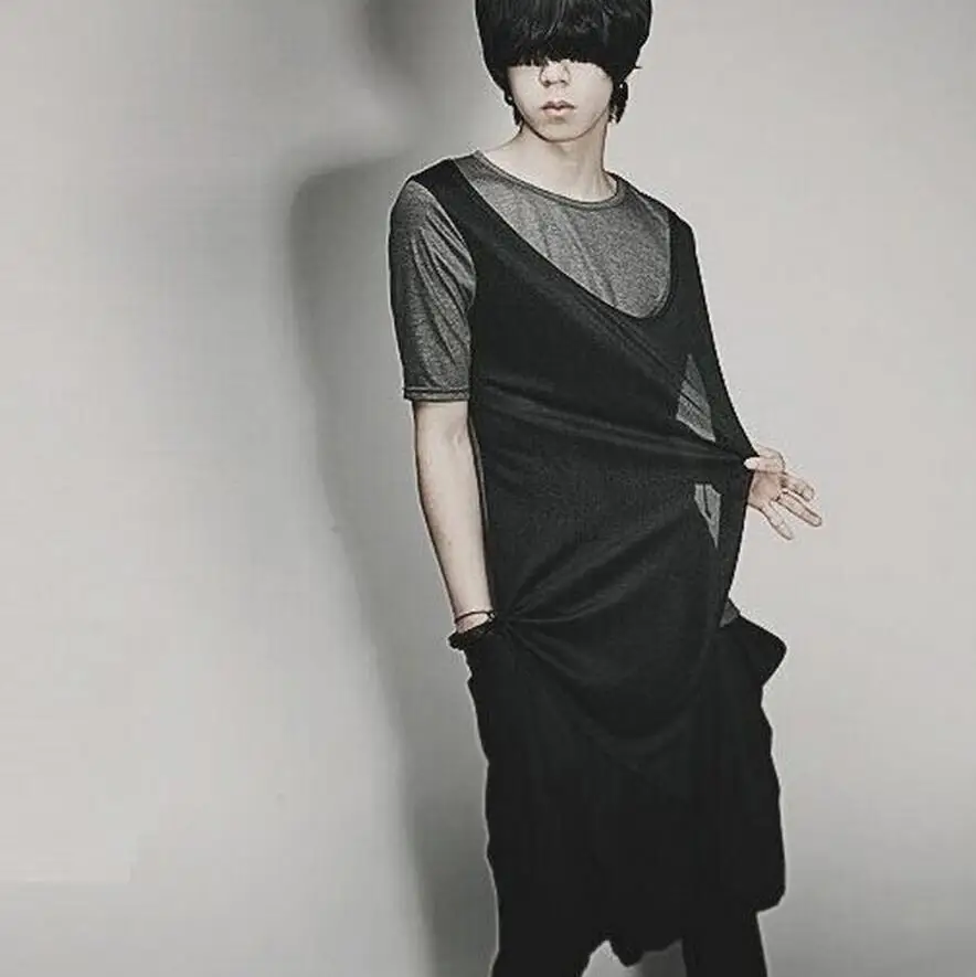 

Size Clothing Lager Free Shipping The New Korean Men 's Slim Short Sleeved T - Shirt / S-2xl