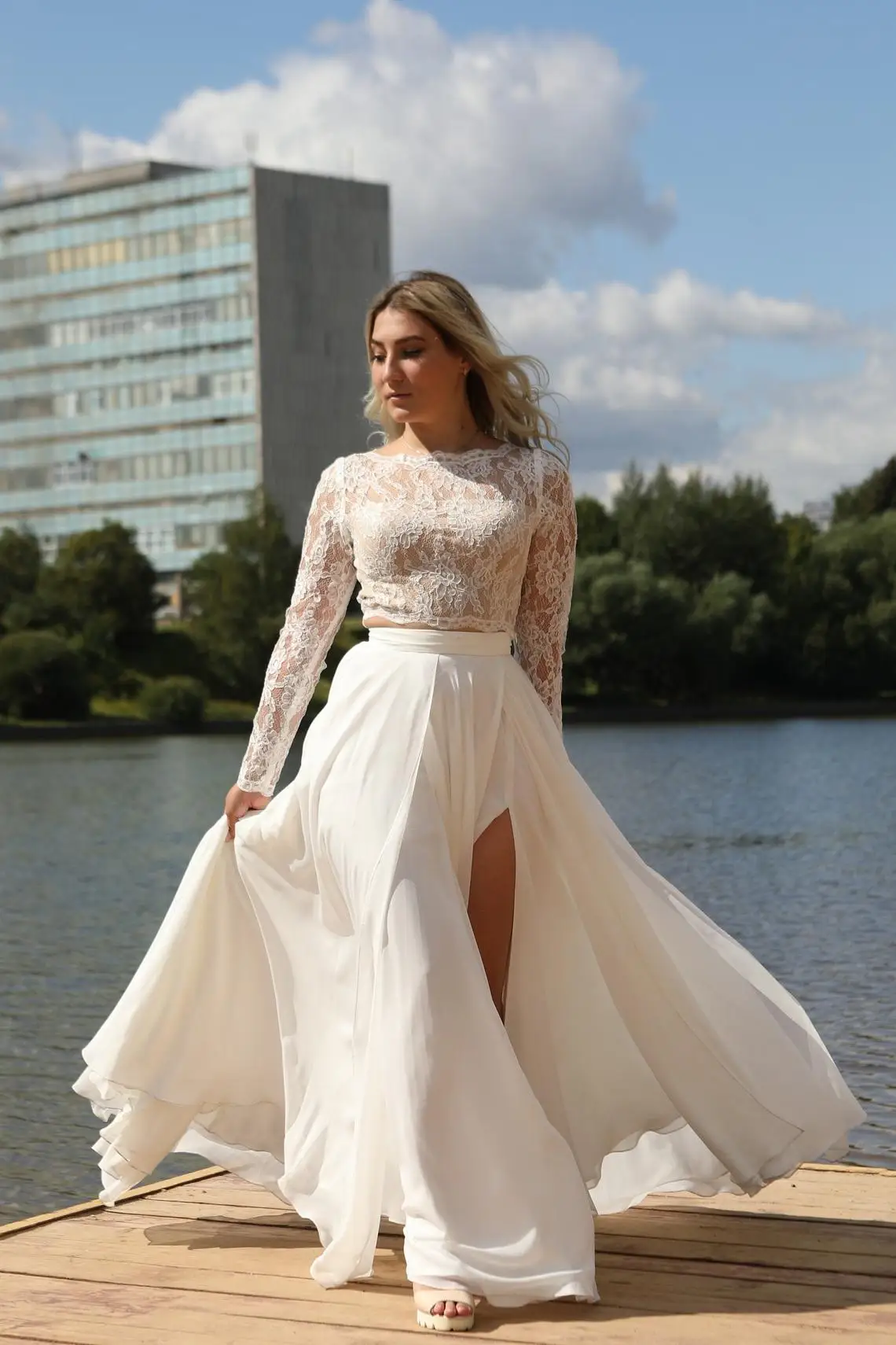 

CloverBridal 2021 Lace+ Chiffon Two Piece Ivory Wedding Dress Long Sleeves High Slit Floor Length Bohemian Bridal Dresses WW8428