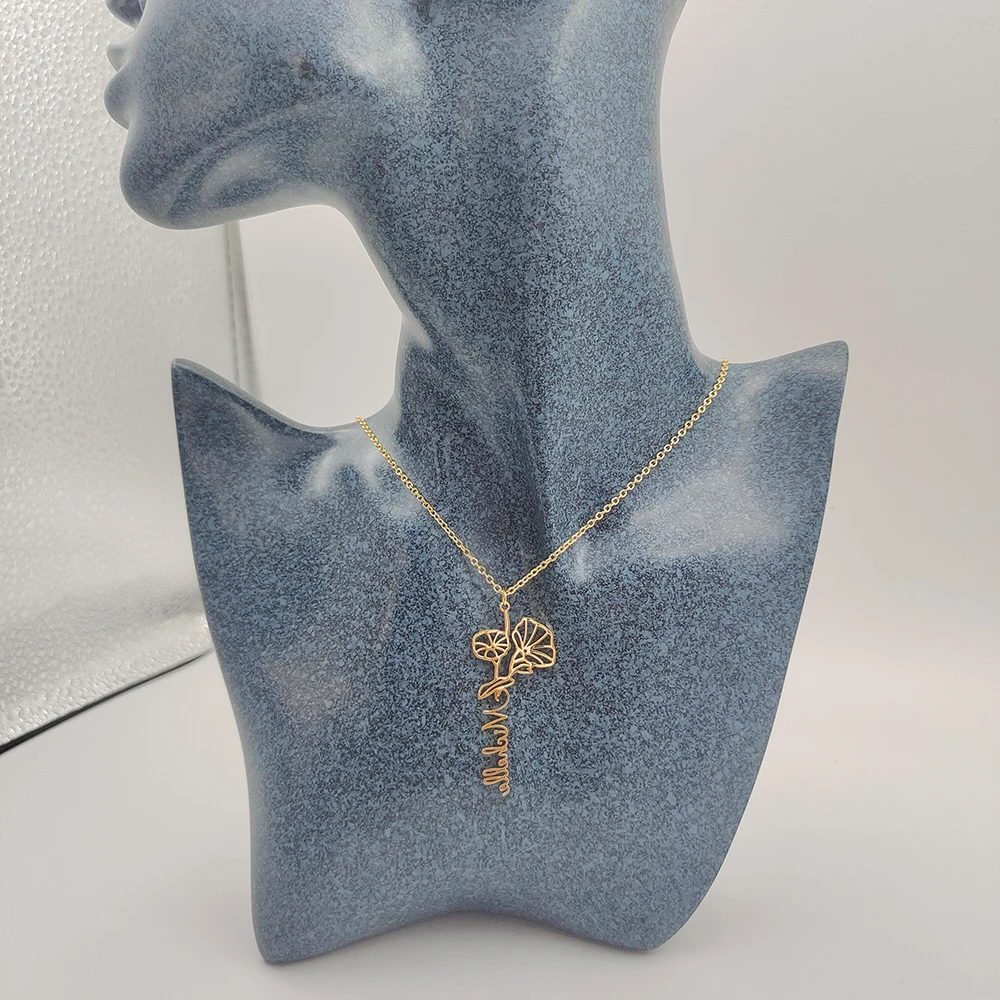 LUER Custom Flower Name Necklace/Personalized Stainless Steel Pendant Gold Flower Name Charm Necklaces/Customized Nameplate Gift