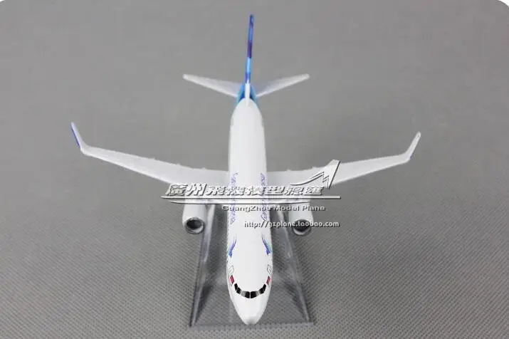 Индонезийский Boeingg 737 16 см модельные надоры самолетов детский подарок на день рождения модели самолета игрушки Рождественский подарок