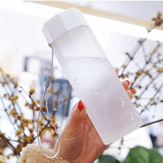 

Korean frosted plastic water cup children's student couple men's sports space cup fall proof personalized portable cup