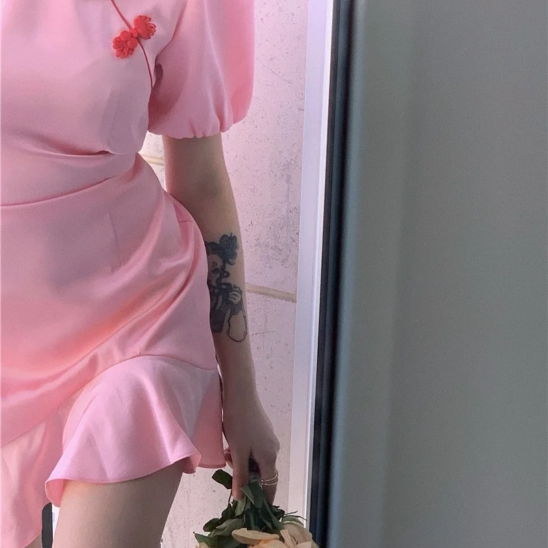 Женское атласное платье Ципао элегантное с французским пышным рукавом розовое