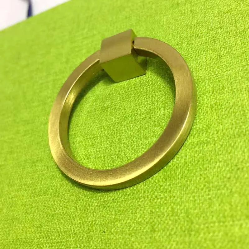 

COTOM 1pcs Prima Round Drop Modern Ring Pulls Solid Brass Round Ring Pull Kitchen Drawers Sturdy Cabinet Door knob – Oil Brass