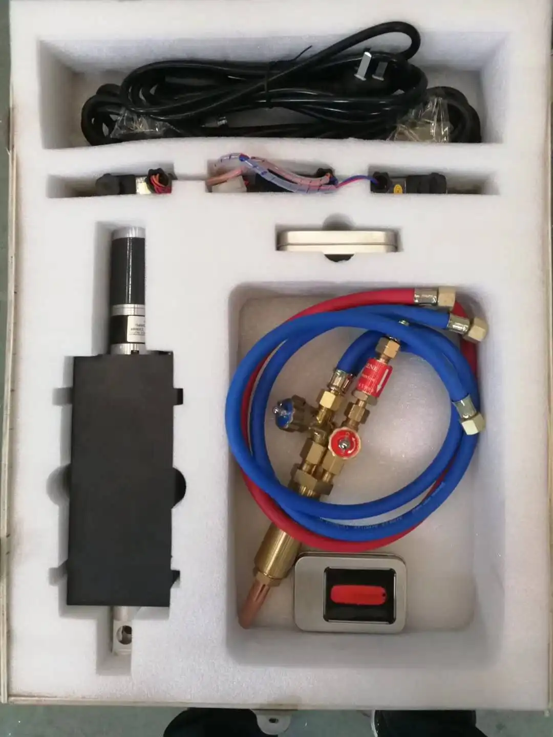 Portable CNC Flame Plasma Cutter Machine Effective CE Plasma Cutting Machine