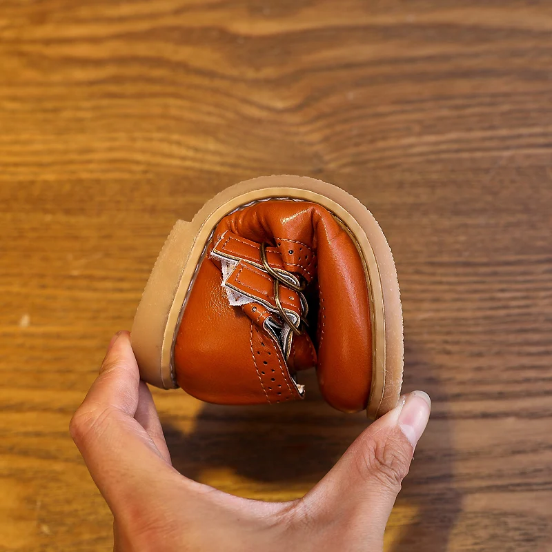 Новинка 2020 кожаные повседневные туфли для маленьких девочек весна-лето на