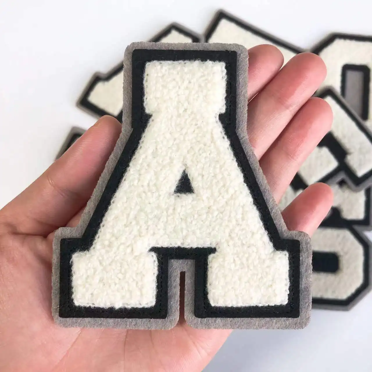 

White Letters Chenille Embroidered Sew On Patch Applique Diy Name Badge Alphabet Patches For Kid Clothing Bag Accessories