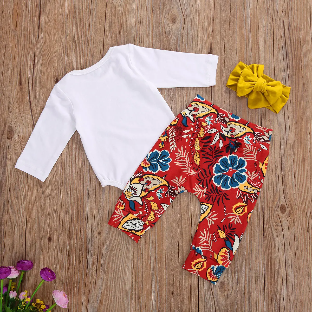 

3 Pieces Baby Set Floral Print Round Neck Long Sleeve Baby Romper+ Trousers+ Headband 0-18M