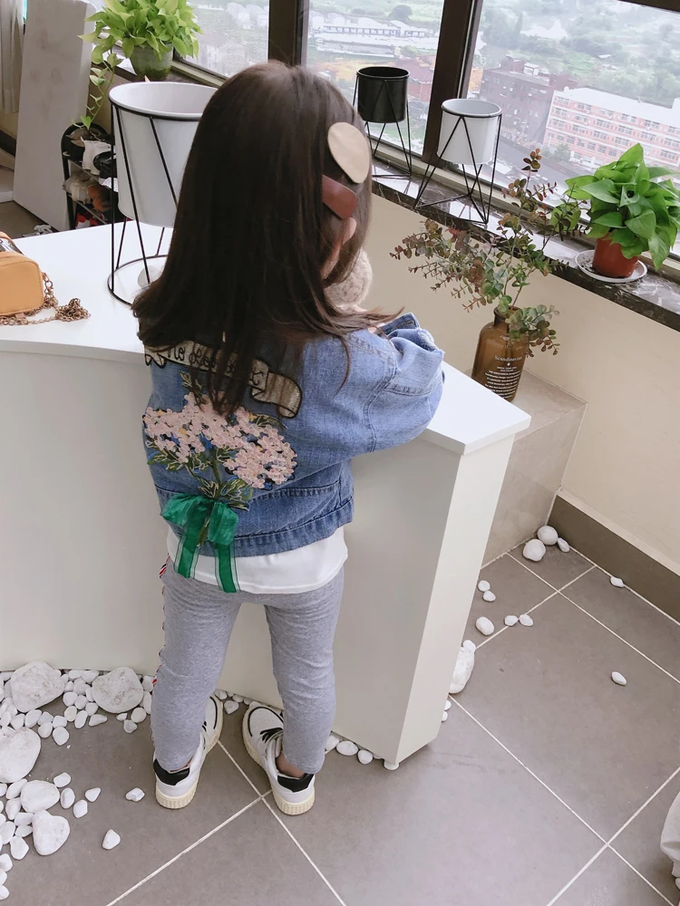 Детская куртка для девочек джинсовая с 3D цветами модная одежда детей от 2 до 6 лет |