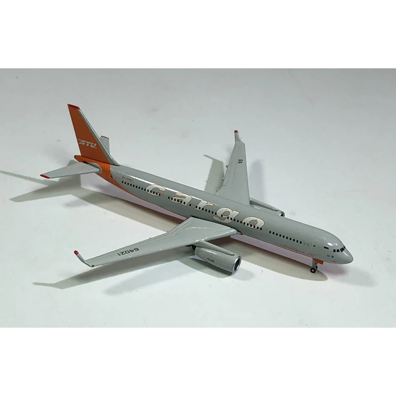 Изысканные 1/500 русская звезда авиастар tu-204c с трёхмерными чертёжами RA 64021 |