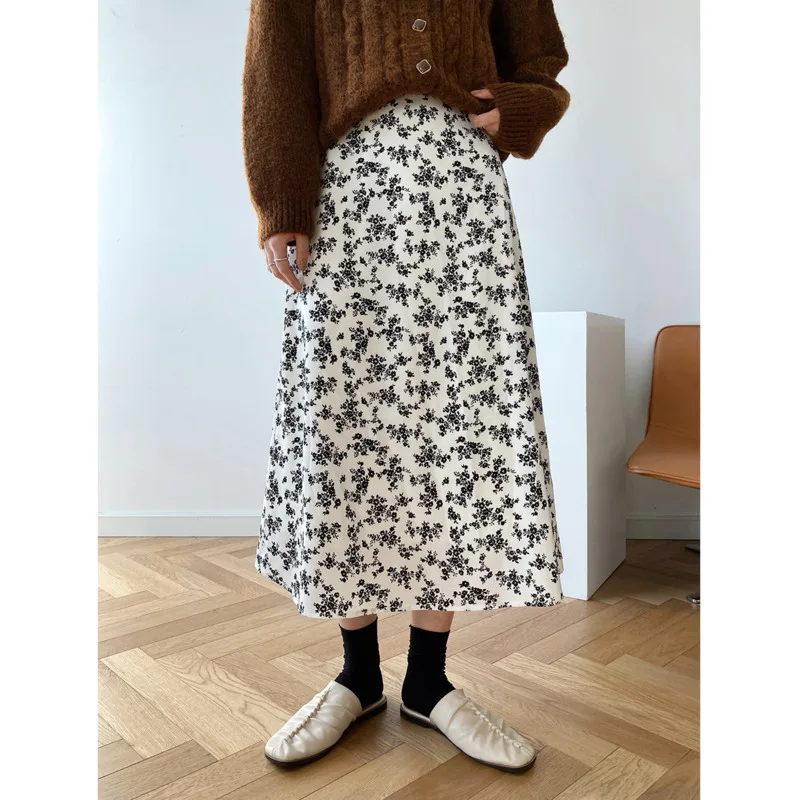 

2021 Spring New Vintage Floral Print Woman Skirts Women High Waist Chiffon Skirts Elegant Fashion A Line Midi Skirt Mujer Faldas