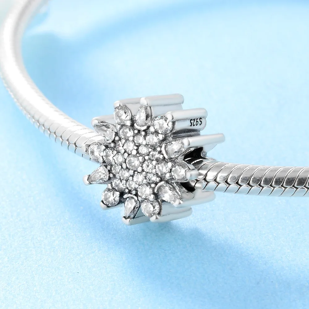Новые Серебряные Бусины Очаровательной Подвеской Снежинки с Блестящим Цирконием 925 Пробы Подходят для Оригинального Европейского Браслета для Ювелирного Изготовления.