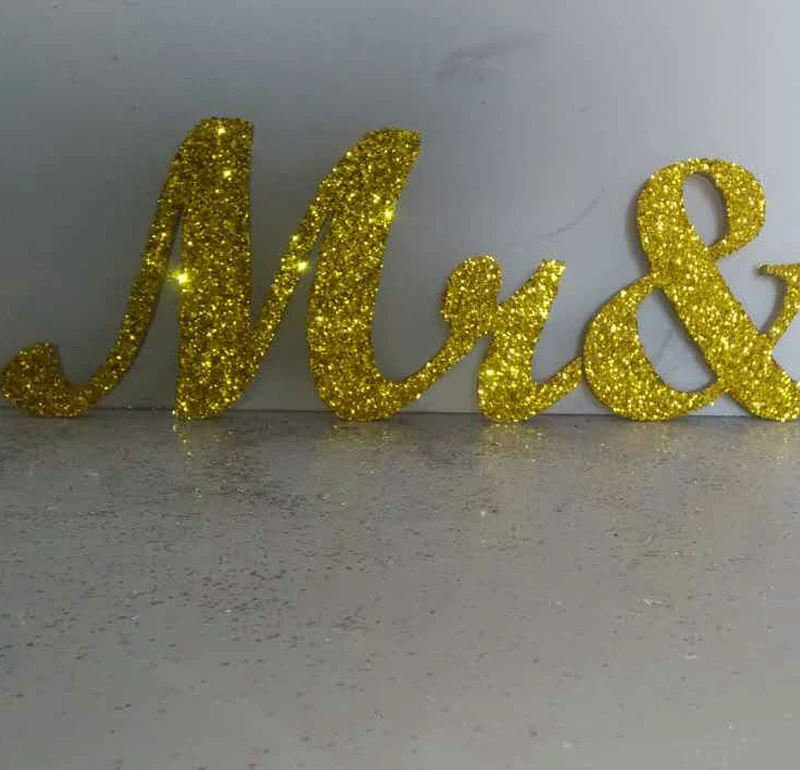 Mr& Mrs Золотой Блестящий Свадебный знак, украшение для свадебного стола, отдельно стоящий Свадебный знак с буквами