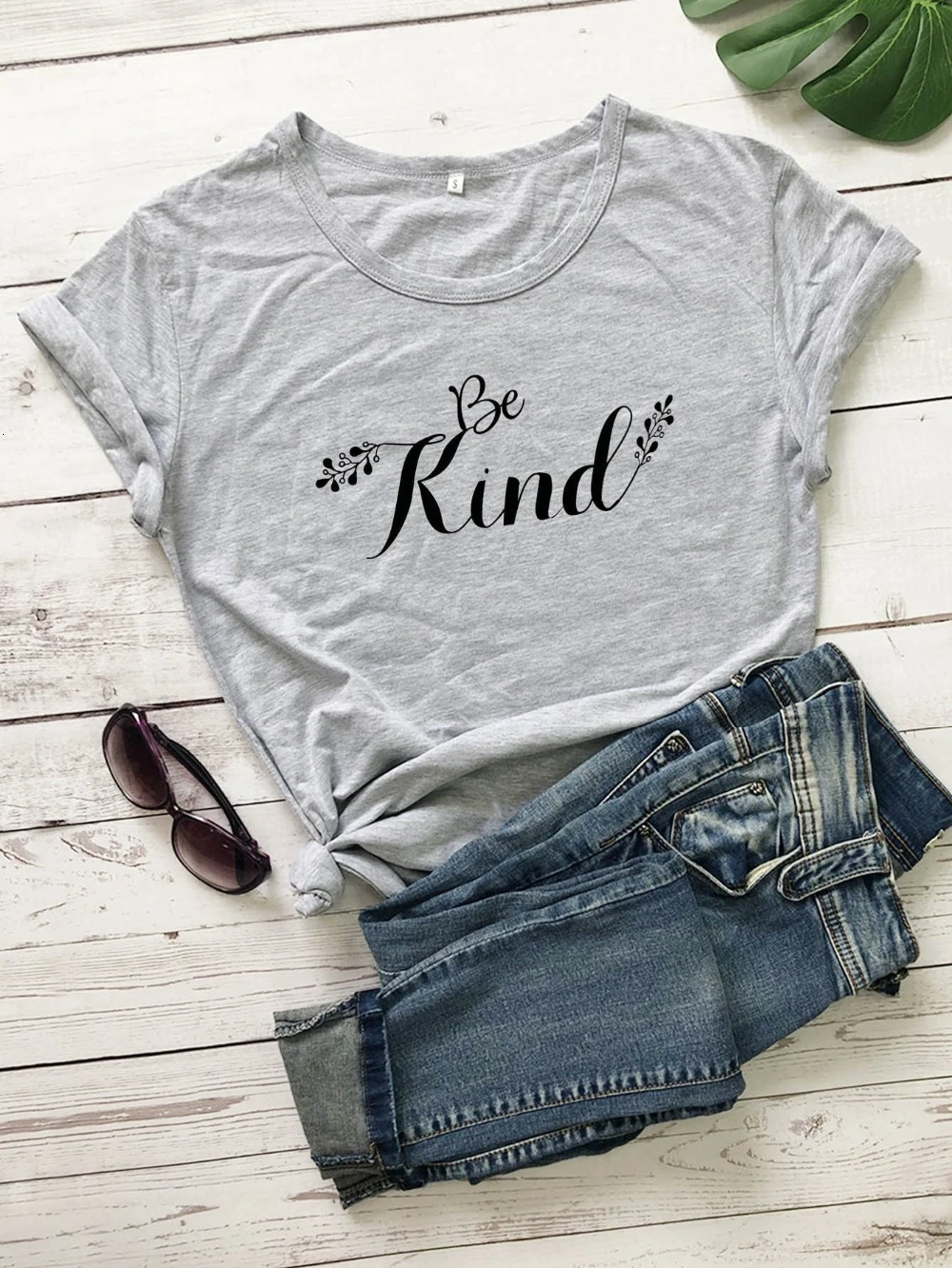 

Be kind pretty graphic women fashion quote aesthetic tumblr Christian Bible baptism t shirt pure cotton flowers tees young-K658